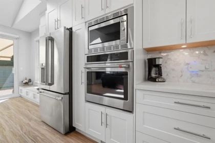 Kitchen Island Photo of 1 11100 Railway Avenue, Richmond, BC