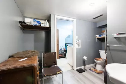 Hallway Photo of 45488 Reece Avenue, Chilliwack, BC