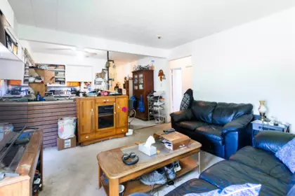 Kitchen Island Photo of 45488 Reece Avenue, Chilliwack, BC
