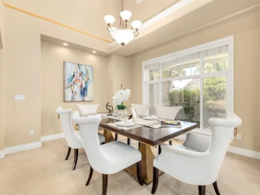 Kitchen Island Photo of 15736 38a Avenue, Surrey, BC