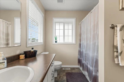 Laundry Room Photo of 45436 Dorell Place, Chilliwack, BC