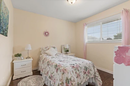 Powder Room Photo of 45436 Dorell Place, Chilliwack, BC