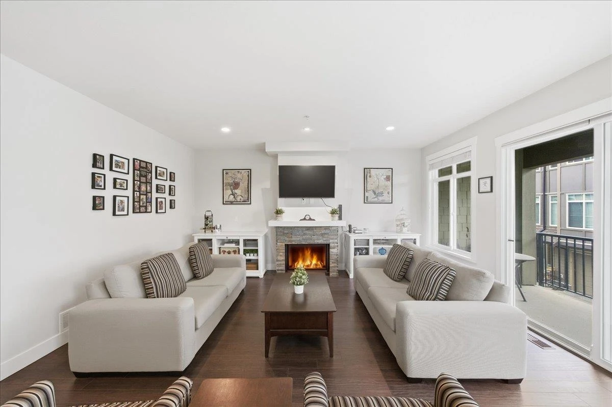 Family Room Photo of 61 22865 Telosky Avenue, Maple Ridge, BC