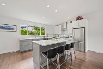 Kitchen Island Photo of 11959 Cottonwood Place, Delta, BC