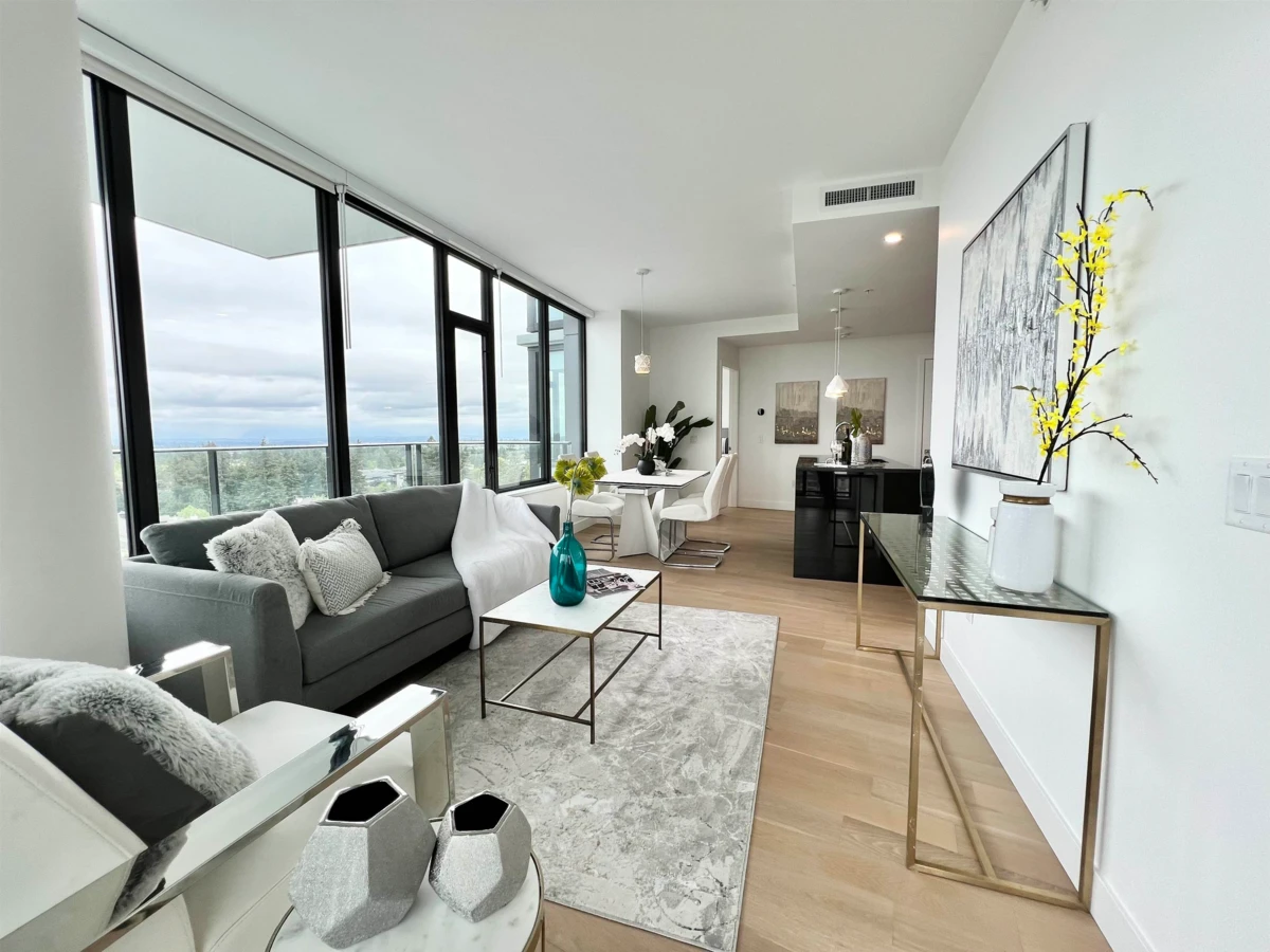 Living Room Photo of 1406 1588 Johnston Road, Surrey, BC