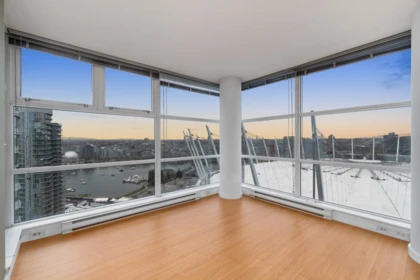 2801 111 W Georgia Street, Vancouver, BC, Vancouver — Apartment/Condo for sale
