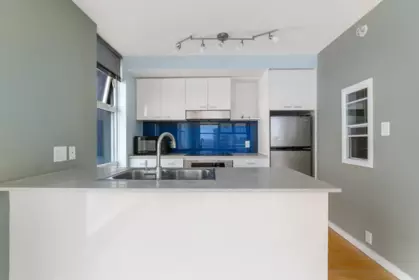 Kitchen Photo of 2801 111 West Georgia Street, Vancouver, BC