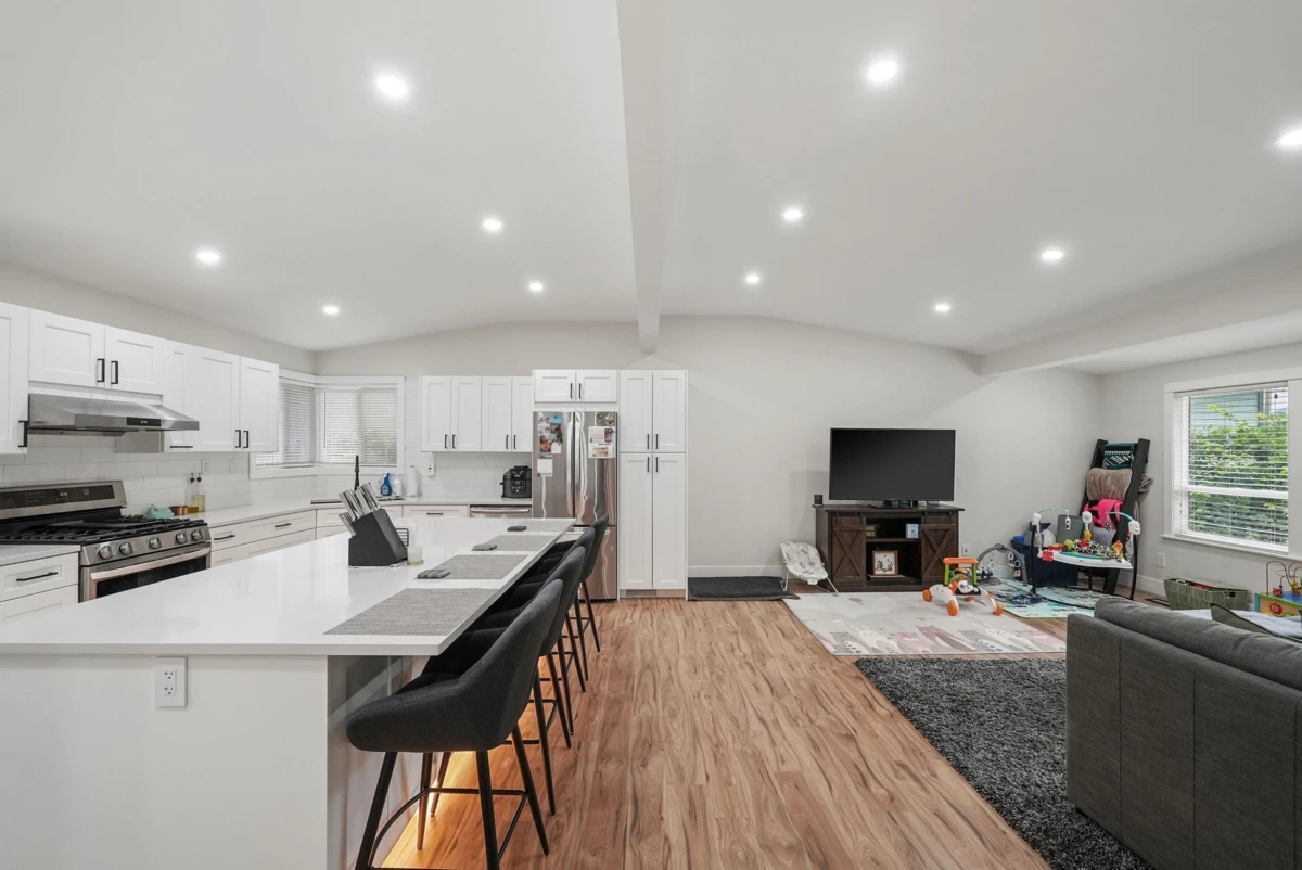 Dining Area Photo of 8057 Waxberry Crescent, Mission, BC