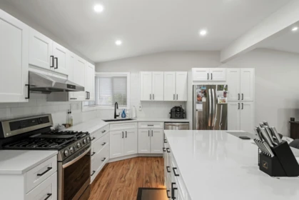 Kitchen Photo of 8057 Waxberry Crescent, Mission, BC