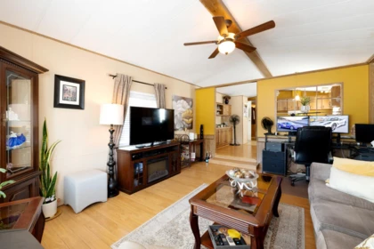 Dining Area Photo of 28 11932 Poplar Drive, Pitt Meadows, BC