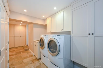 Basement Recreation Room Photo of 1444 Sandhurst Place, West Vancouver, BC