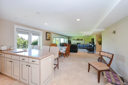 Mudroom Photo of 1444 Sandhurst Place, West Vancouver, BC