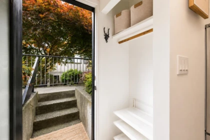 Guest Bathroom Photo of 112 1363 Clyde Avenue, West Vancouver, BC