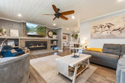 45148 Insley Avenue, Chilliwack, BC, Chilliwack — Single Family Residence for sale