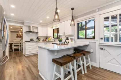Kitchen Island Photo of 45148 Insley Avenue, Chilliwack, BC