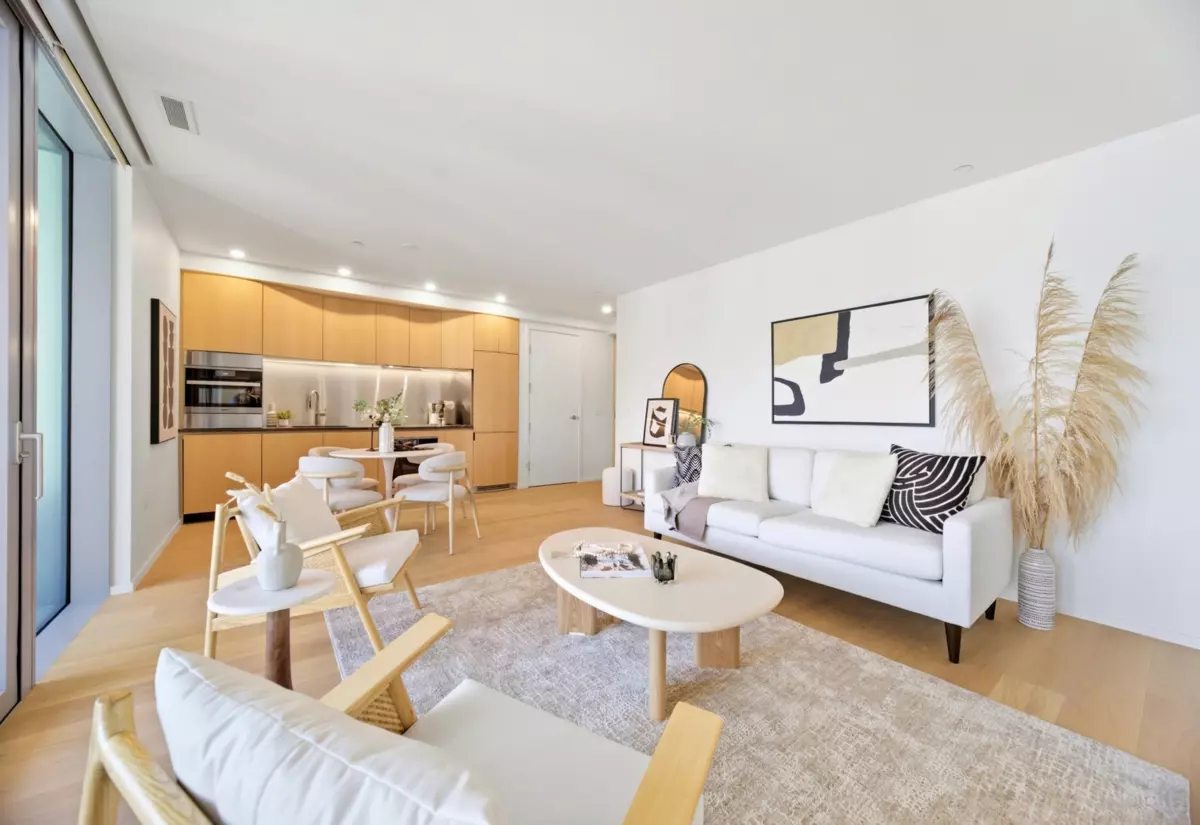 Dining Area Photo of 3202 1568 Alberni Street, Vancouver, BC