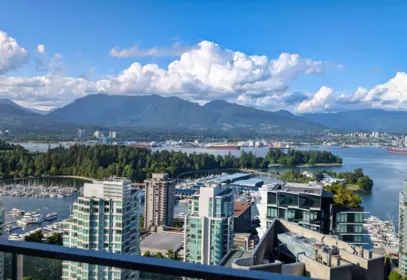 Garden / Landscaping Photo of 3202 1568 Alberni Street, Vancouver, BC