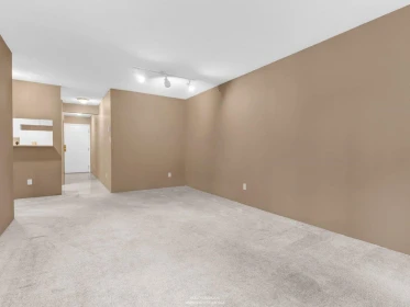 Walk-In Closet Photo of 206 3489 Ascot Place, Vancouver, BC