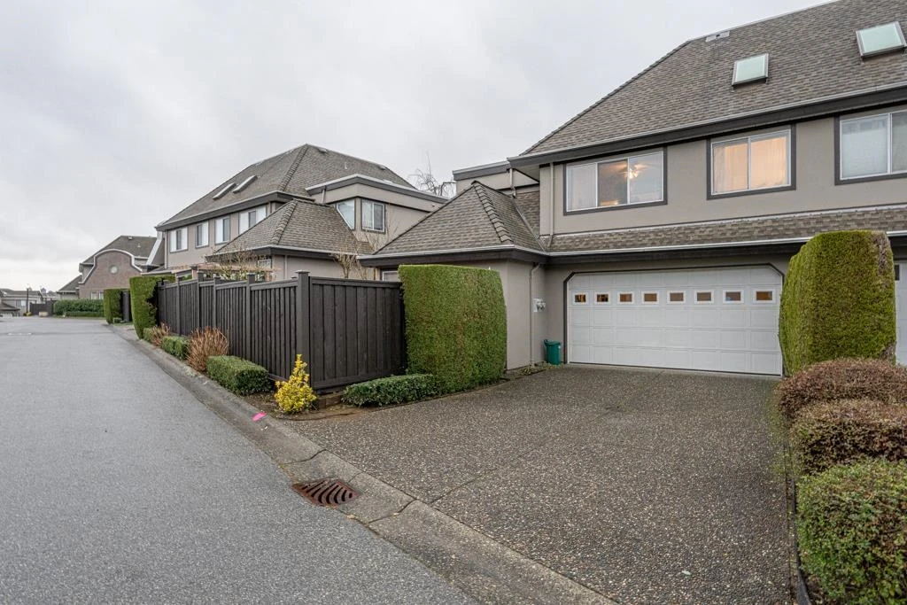 Family Room Photo of 12 788 Citadel Drive, Port Coquitlam, BC