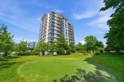 Swimming Pool Photo of 1505 7555 Alderbridge Way, Richmond, BC