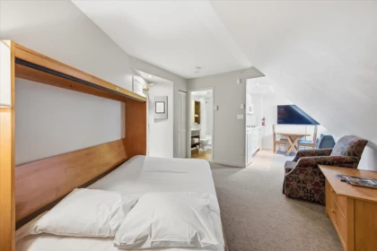 528 4295 Blackcomb Way, Whistler, BC, Whistler — Apartment/Condo for sale