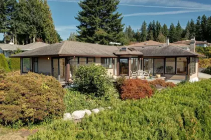 5170 Ridgeview Drive, Sechelt, BC, Sechelt — Single Family Residence for sale