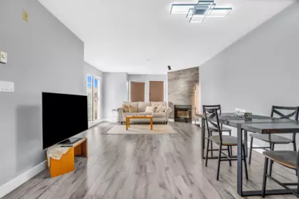 Kitchen Island Photo of 301 1655 Grant Avenue, Port Coquitlam, BC