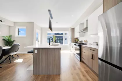 2 177 175a Street, Surrey, BC, Surrey — Townhouse for sale