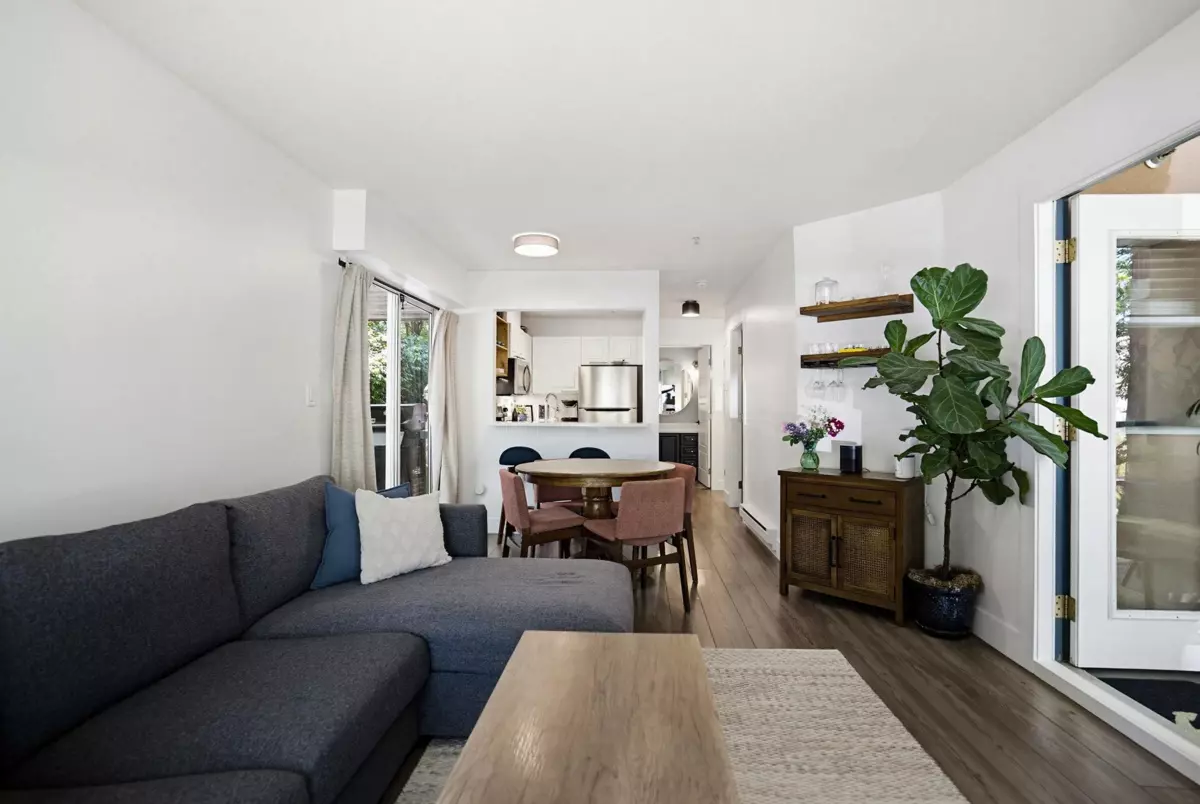 Dining Area Photo of 206 2388 Triumph Street, Vancouver, BC