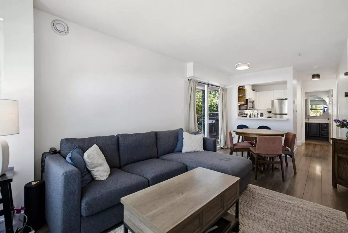 Family Room Photo of 206 2388 Triumph Street, Vancouver, BC