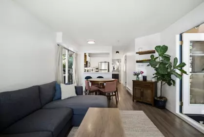 206 2388 Triumph Street, Vancouver, BC, Vancouver — Apartment/Condo for sale