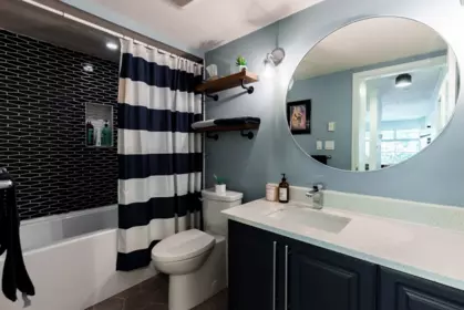 Mudroom Photo of 206 2388 Triumph Street, Vancouver, BC