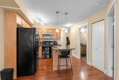 Kitchen Island Photo of 302 30525 Cardinal Avenue, Abbotsford, BC