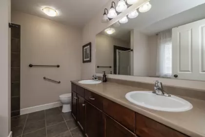 Entry Foyer Photo of 45715 Safflower Crescent, Chilliwack, BC