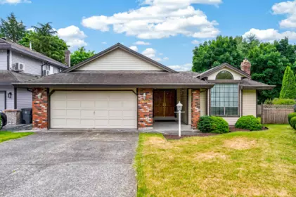 10467 Glenbrook Grove, Surrey, BC, Surrey — Single Family Residence for sale
