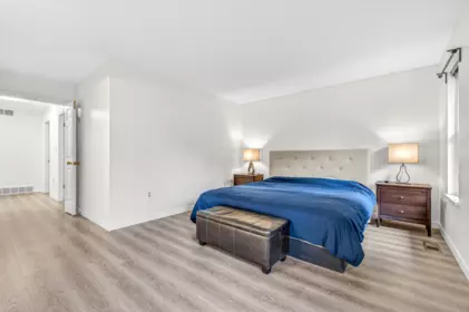 Hallway Photo of 10467 Glenbrook Grove, Surrey, BC
