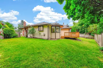 Outdoor Kitchen Photo of 10467 Glenbrook Grove, Surrey, BC