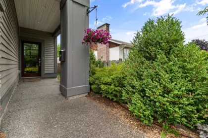 9239 Mcnaught Road, Chilliwack, BC, Chilliwack — Single Family Residence for sale