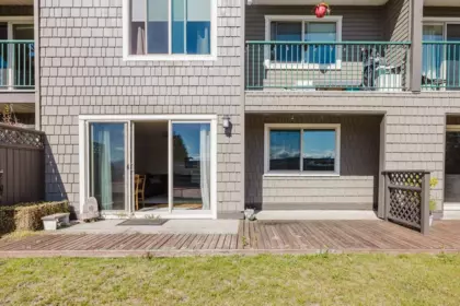 Loft / Bonus Room Photo of 2 622 Farnham Road, Gibsons, BC