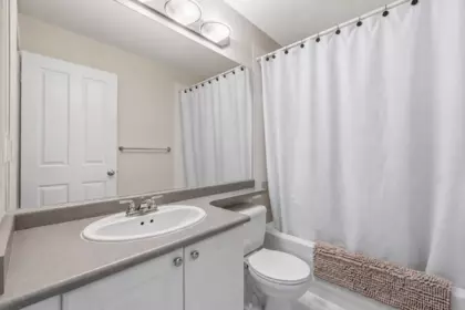 Powder Room Photo of 5666 149a Street, Surrey, BC