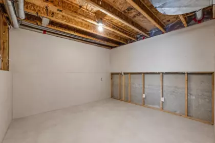 Swimming Pool Photo of 5666 149a Street, Surrey, BC