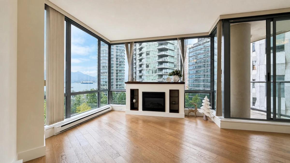 Exterior Rear Photo of 701 1228 W Hastings Street, Vancouver, BC