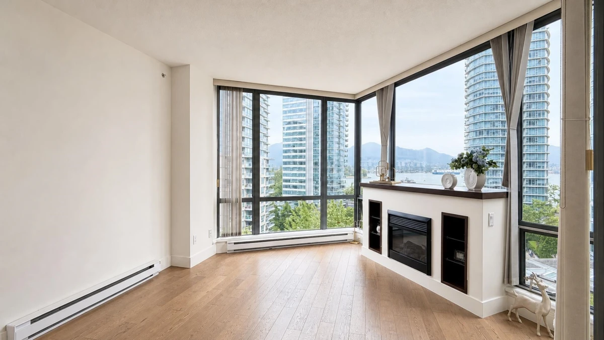 Living Room Photo of 701 1228 W Hastings Street, Vancouver, BC