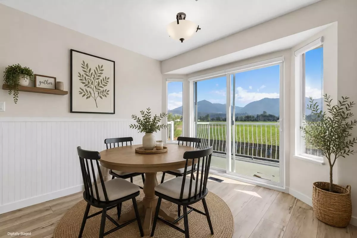 Family Room Photo of 45170 Bluejay Avenue, Chilliwack, BC