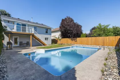 Garden / Landscaping Photo of 45170 Bluejay Avenue, Chilliwack, BC