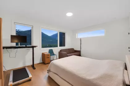 Breakfast Nook Photo of 39249 Stellar Drive, Squamish, BC