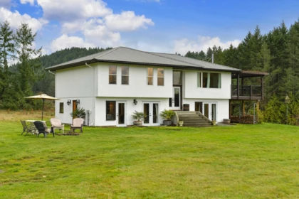 300 Wood Dale Drive, Mayne Island, BC, Mayne Island — Single Family Residence for sale