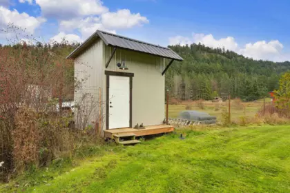 Hot Tub / Spa Photo of 300 Wood Dale Drive, Mayne Island, BC