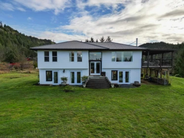 300 Wood Dale Drive, Mayne Island, BC, Mayne Island — Single Family Residence for sale