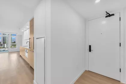 1111 13738 Central Avenue, Surrey, BC, Surrey — Apartment/Condo for sale